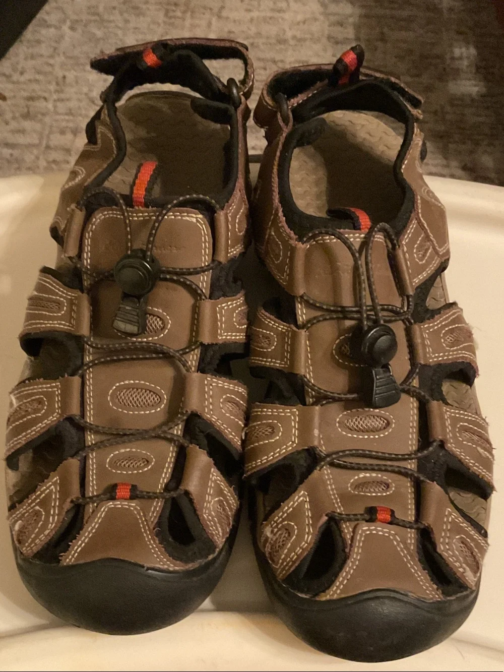 Eddie Bauer Brown Black Outdoor Fisherman Sandals size 11 (Men’s)